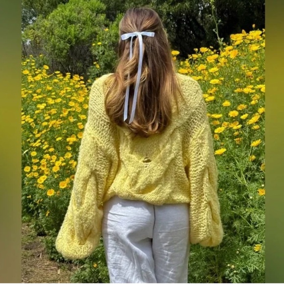 Rumored Soft Yellow Nonna Chunky Crew Neck Sweater - Picture 5 of 12
